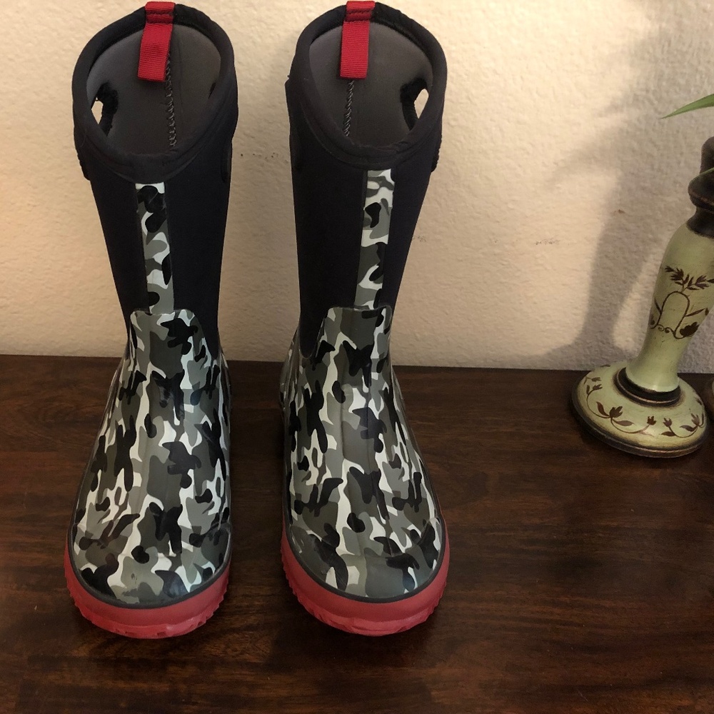 BOGS BOOTS